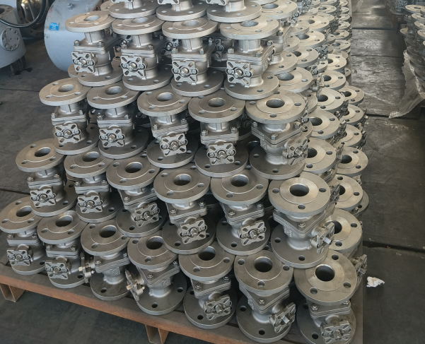 Sand casting parts WCC Steel Material WC6 Globe Valve Body For Valve Parts