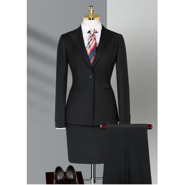 Женские бизнес-костюмы в формате плюс-размер Полоска и блейзер для официального офисного ношения