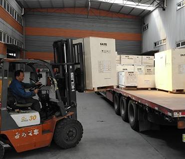 Автомат для резки 48T/MIN плоской Адвокатуры железного прута GUTE GQ40A 32*32MM