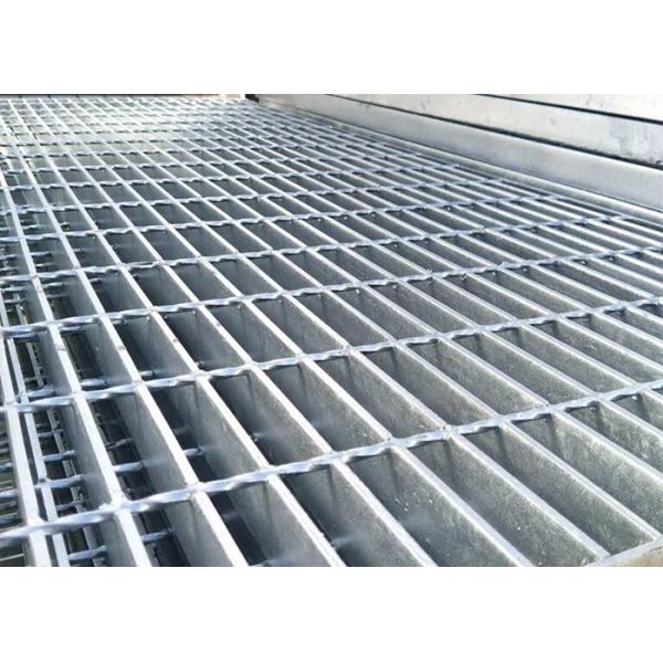 Galvanized Anti Tread Industrial Steel Grating Empty Grid Plate For Petroleum Platform