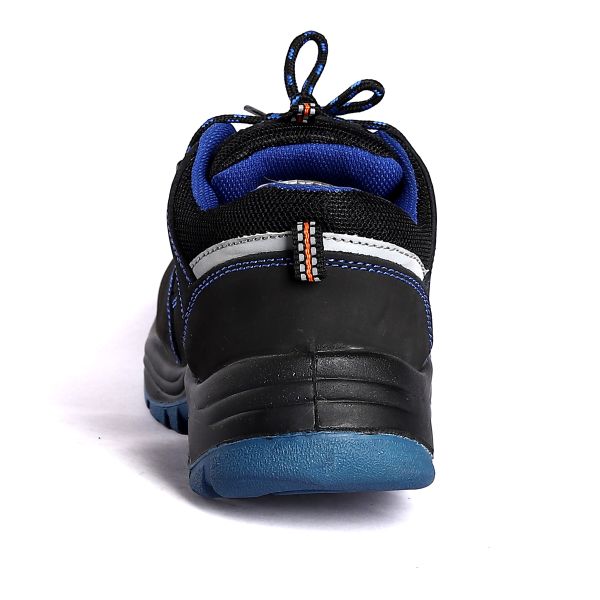 Rubber EVA Sole Low Cut Safety Shoes For Oil Resistance And Slip Resistant