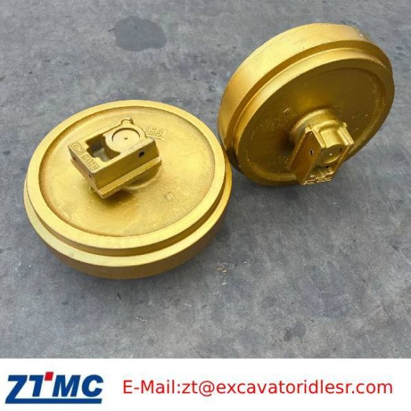 Yellow Bulldozer Front Idler Wheel Part Number 192-0220 Bulldozer Undercarriage Parts