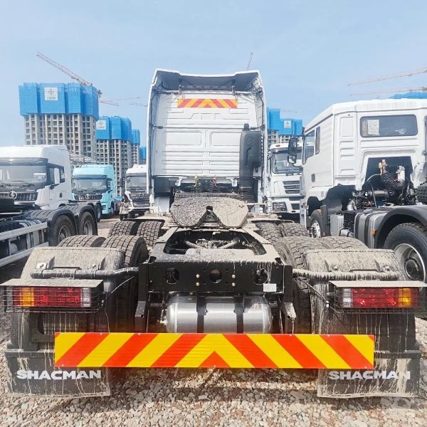 Versatile Shacman X5000 6x4 550HP Food Items Cargo Transport Trailer Tractor Truck