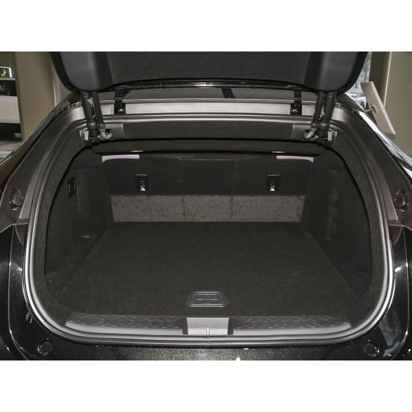 Brand-New Condition Avatr 12 2026 Max Electric Version with Original Paint for Premium Car Buyers