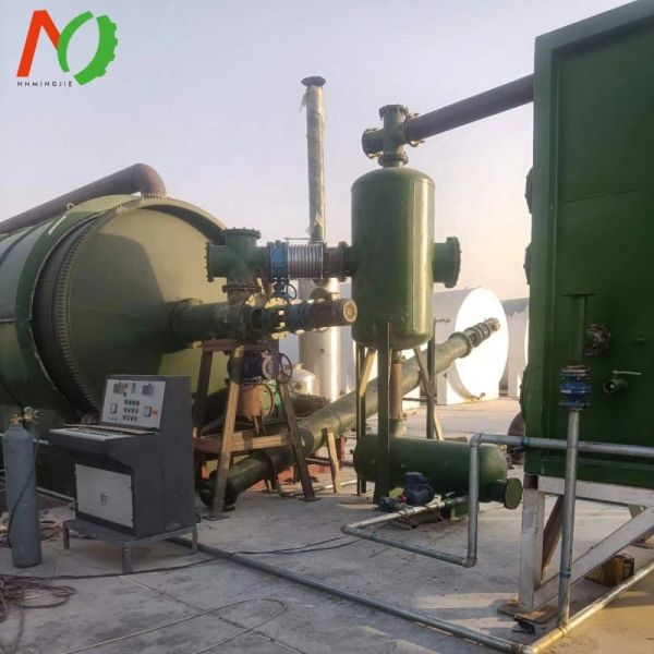25000 kg Crude Oil Refinery Distillation Plant for Pyrolysis Oil Environmental Friendly