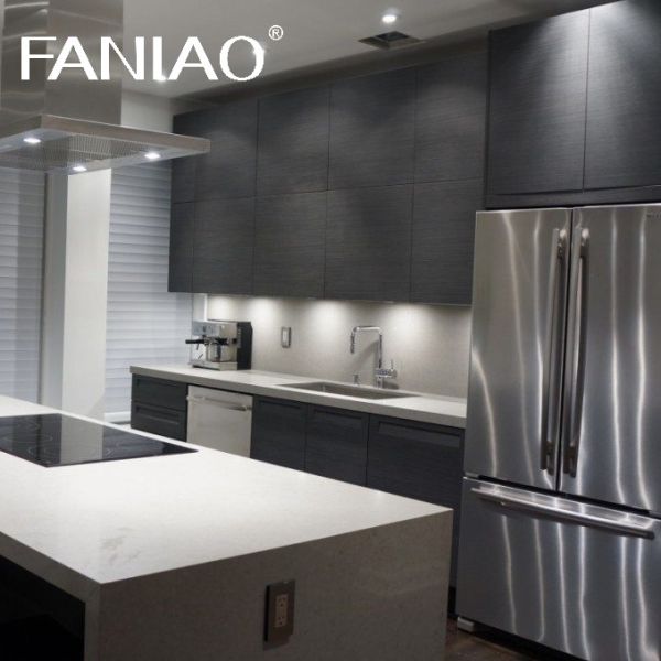 Кухонный шкаф Поставщик Модульный роскошный дизайн Современная мебель из нержавеющего дерева Кухонный шкаф