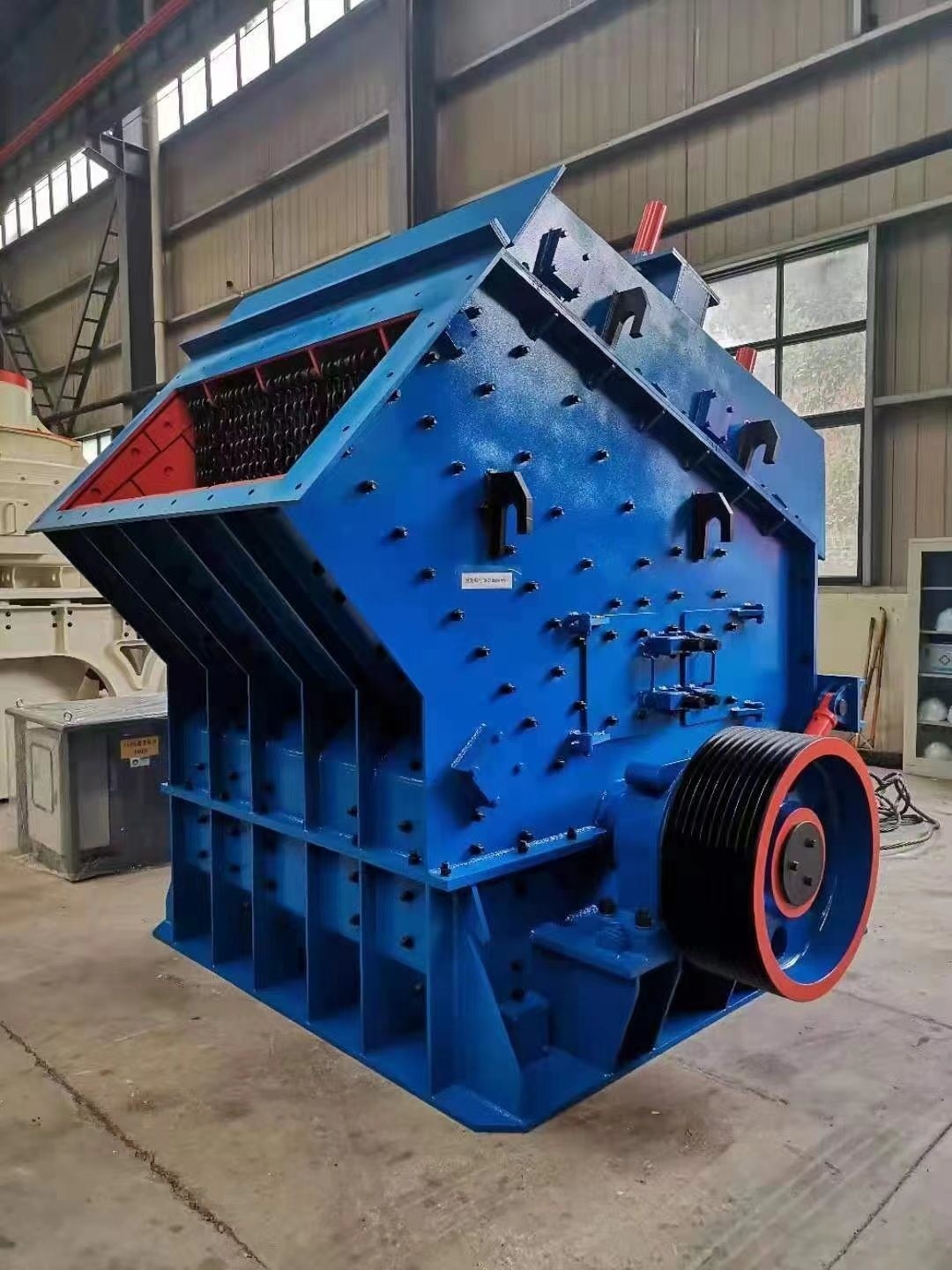 PF1315 Impact Crusher with Customized Request and Inlet Size 300-700mm