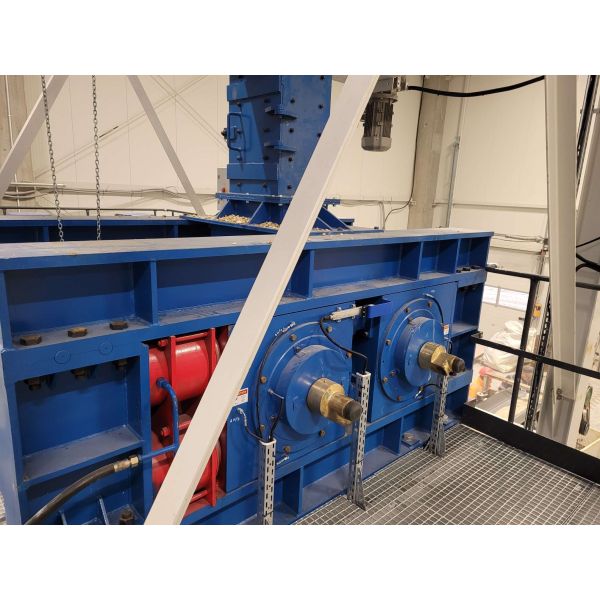 Industrial Grade Cement Roller Mill For Raw/Clinker Grinding