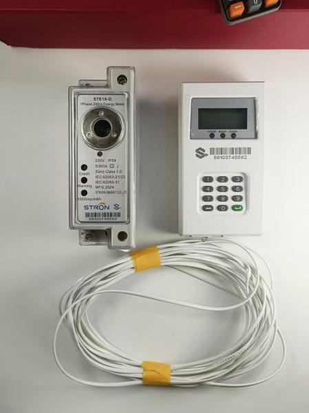 50HZ interior de los sistemas eléctricos solares de la rejilla con capacidad de la batería 153.6Wh