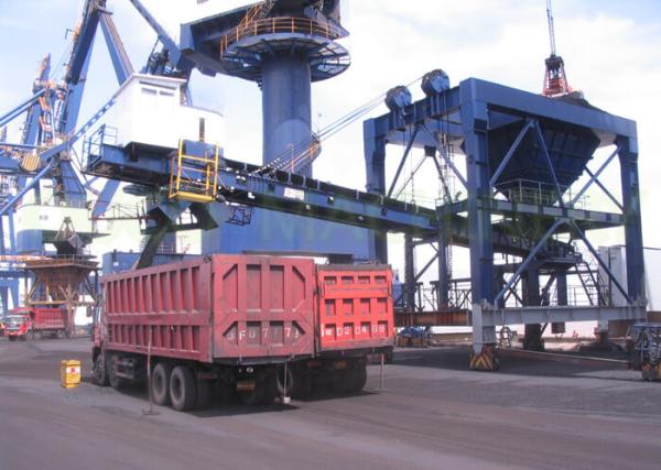 50 CBM Eco Hopper Dust Collect For Unloading Salt To Belt Conveyor Material