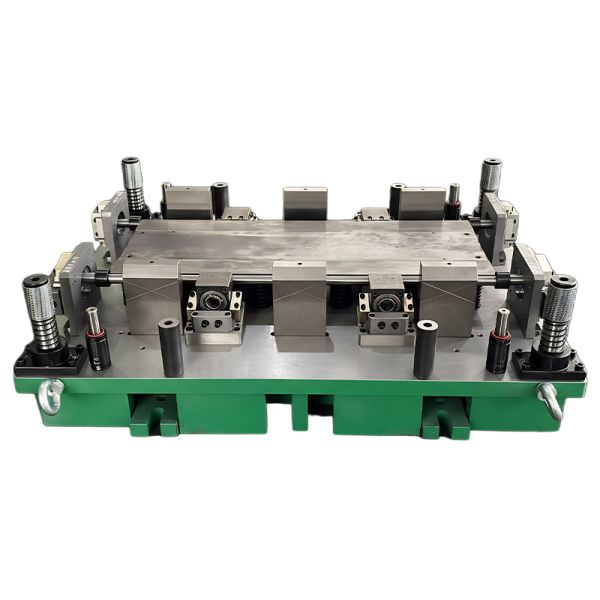 SGCC Steel Stamping Tool  Sheet Metal Stage Tool For Refrigerator Door Panel