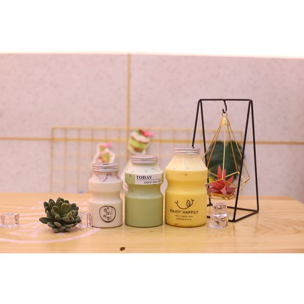 Leak proof Bubble Tea Jugs Plastic Material Ensures No Spills Durable Containers for Bubble Tea Shops and Beverage Services