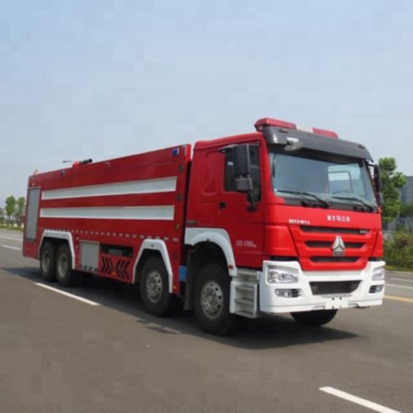 24 camions de sapeur-pompier de mousse de l'eau de la tonne 8x4, moteur lourd de série du camion de pompiers D10 de délivrance