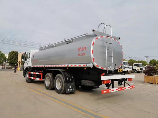 Low Price 371hp 20000 Liter CNHTC Haowo Oil tank Truck Refueling Truck