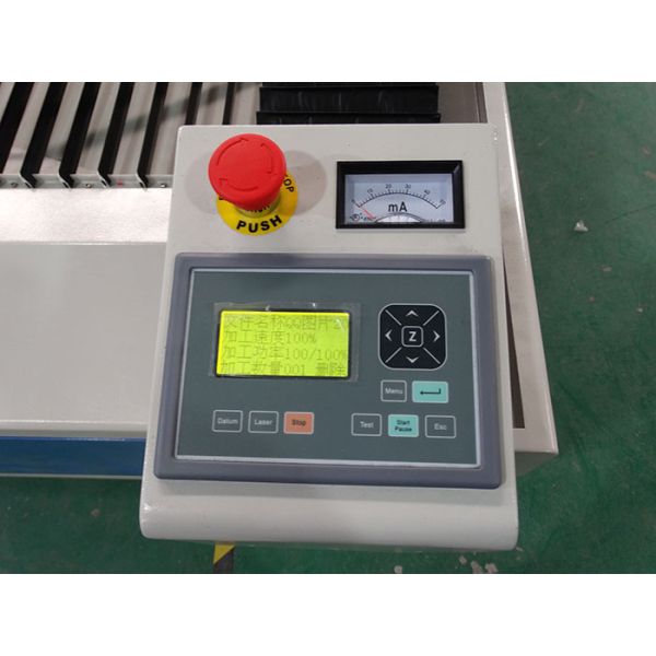 RECI Sealed CO2 Laser Cutting Equipment For Wood And Acrylic 1300mmx2500mm Table