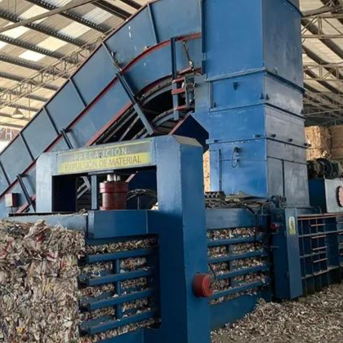 PLC Control Touch Screen Recycling Baler Machine  Steel Frame 3PH380V