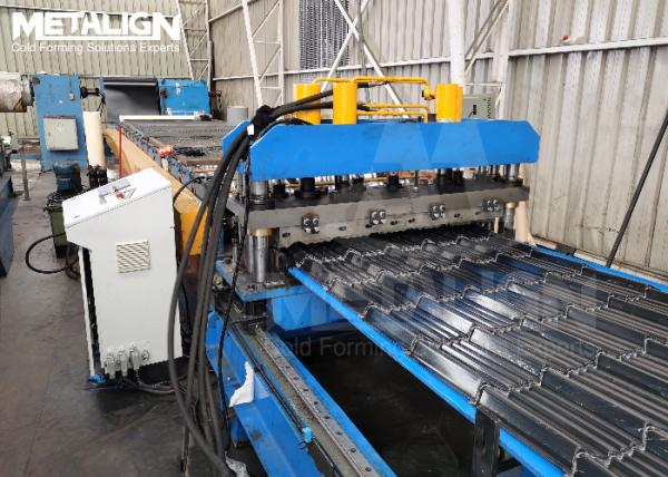 Flying Punching Chain Drive Roof Tile Roll Forming Machine