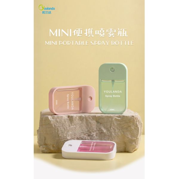Custom Pocket Size 30ml 45ml Flat Plastic Empty Perfume Bottle Credit Card Size with Pump Sprayer for Face Masks