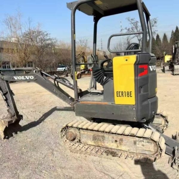 2020  EC18D Mini Used Excavator 920 Hours France Origin With Breaker Bucket