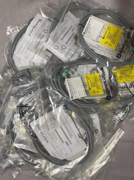 3RG4023-0KB00-PF CAPTEUR INDUCTIF, M18, PORTÉE 8MM NON ENCASTRE, 2 FILS AC/DC NO, CÂBLE PUR 2M