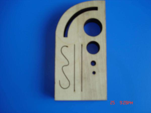 Máquina de grabado del corte del laser de la madera contrachapada con diseño único y los componentes importados