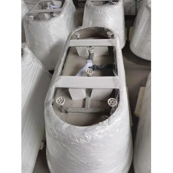 Acrylic Freestanding Bathtub with Customization Option and Bulk Loading Capability