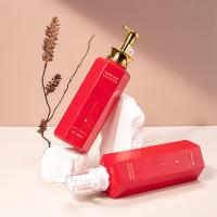 500 ml/700 ml Retângulo vermelho liso com bomba Prata/Ouro para frasco de loção de shampoo