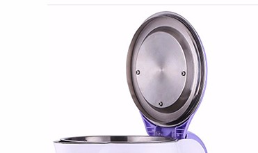 Чайник пользы дома гостиницы пластиковый электрический с основанием 360 градусов вращательным