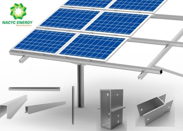Estrutura do suporte da montagem de Polo do painel solar    Fabricantes solares da energia solar de central elétrica de energias solares do sistema de iluminação