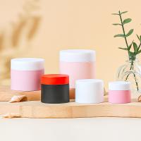Des pots cosmétiques en plastique en PP écologiques, des emballages personnalisables pour les soins de la peau