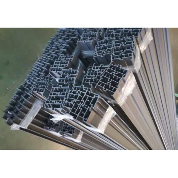 6063 Anti Peeling Powder Coated Aluminum Section Pretreated