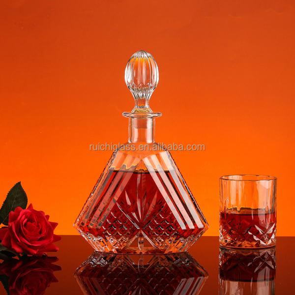 Champagne Custom Design Glass Bottle with Hot Stamping and 500ml 750ml Capacity
