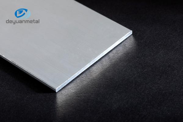 Square Brushed Aluminum Flat Bar , Electrophoresis 60mm Aluminium Flat Bar