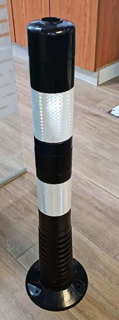 Flexible PU Spring Post with 75cm Height and 20cm Base Diameter for Road Safety