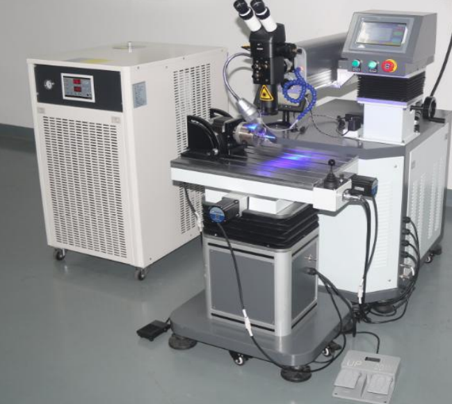 400 Вт Яг Мод Ремонт Лазерная сварочная машина для сварки форм из нержавеющей стали