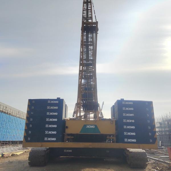 XLC260 Used Giant Crawler Cranes For Construction / Heavy Lifting