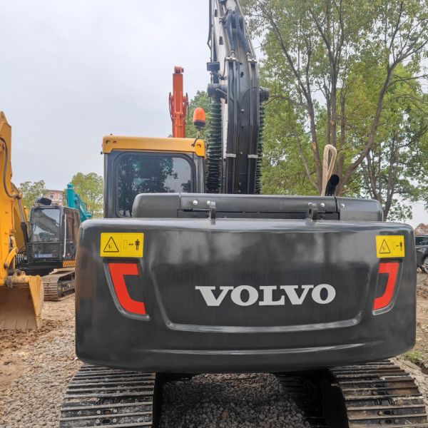 Secondhand Excavator Machinery Trader Used VOLVO EC140 14 Ton Crawler Digger