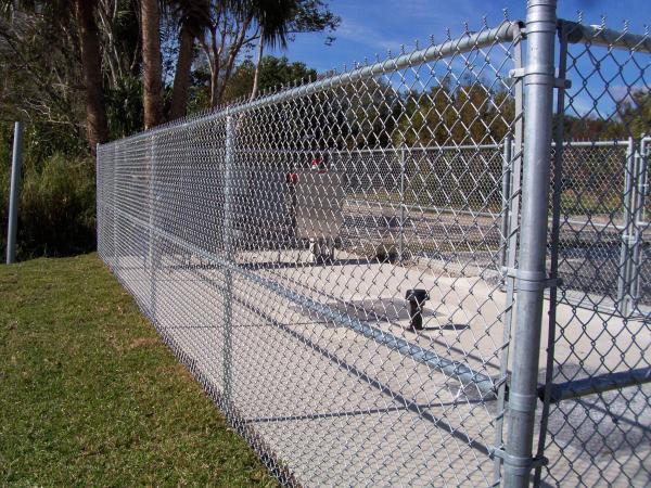 Chinese factory wholesale low price chain link fence,2016 new product chain link fence