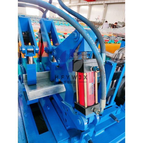PLC Control Cz Roll Forming Machine Automatic Purlin Roll Former