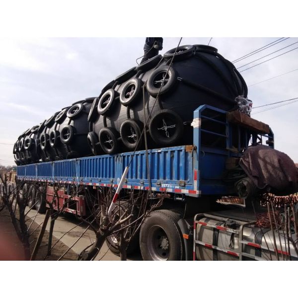 2.5*4m Marine Pneumatic Rubber Fender With Galvanized And Tyre Sheath Dock And Ship