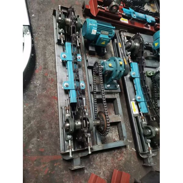 Engineered custom roller coating conveyor chain automated coating system