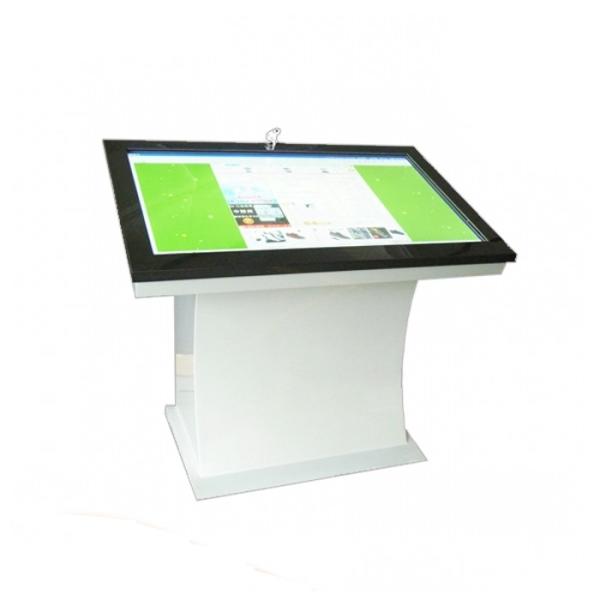 Way Finding Digital Signage Kiosk Easy Operation With 2-3 Years Warranty