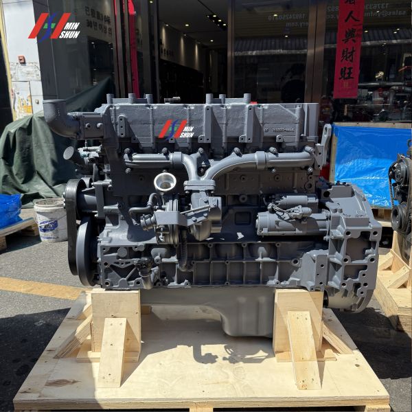 Powerful Excavator Engine Four Stroke Six Cylinder 7.2L DEUTZ TCD 2013 L06 4V