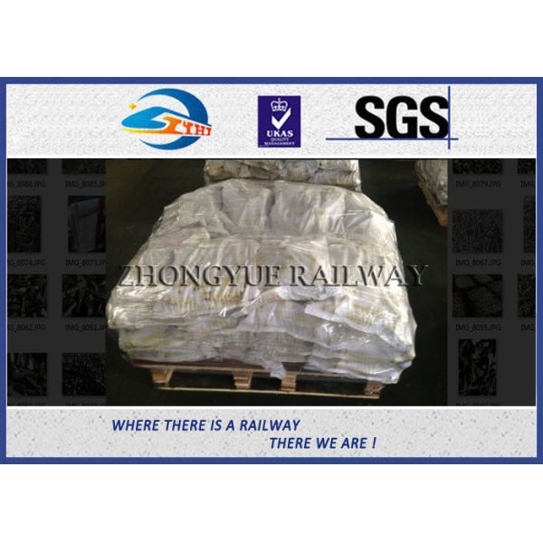 Transitoire ferroviaire de vis de dormeur de série de la catégorie solides solubles du noir 4,6 d'oxyde avec le matériel de l'acier 35#