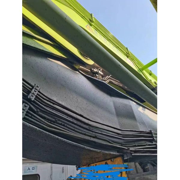 2018 Mercedes châssis Zoomlion pompe à béton avec 56m portée verticale installée