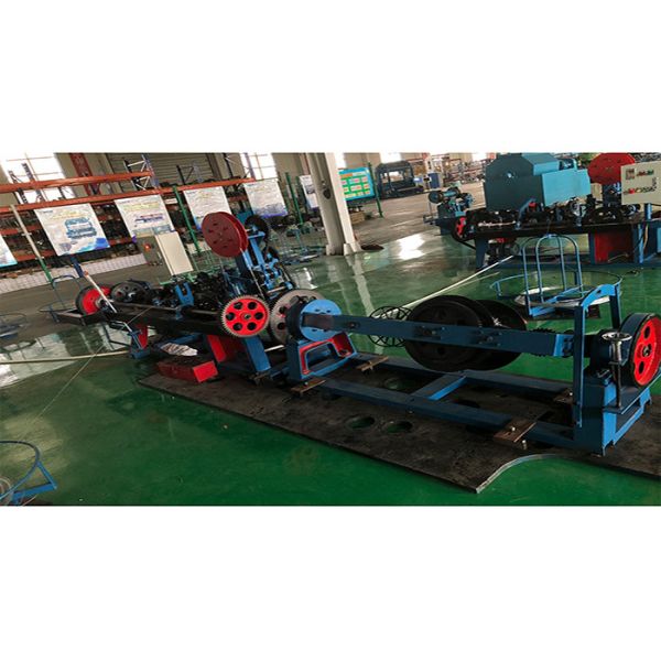 Высокая эффективная машина производства колючей проволоки, извив машины 4 плетения провода