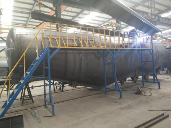 V Shaped Cement Powder Tanker Transport Trailer With Diesel Engine Air Compressor