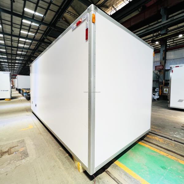 Fuel 20ft FRP Refrigeration Truck Box Body For Howo Shacman Models 5 Fold EPDM Sealing