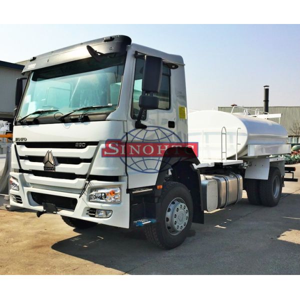 3000 Gallon Water Tanker Truck HOWO 4x2 Driving Type Water Sprinkler Truck
