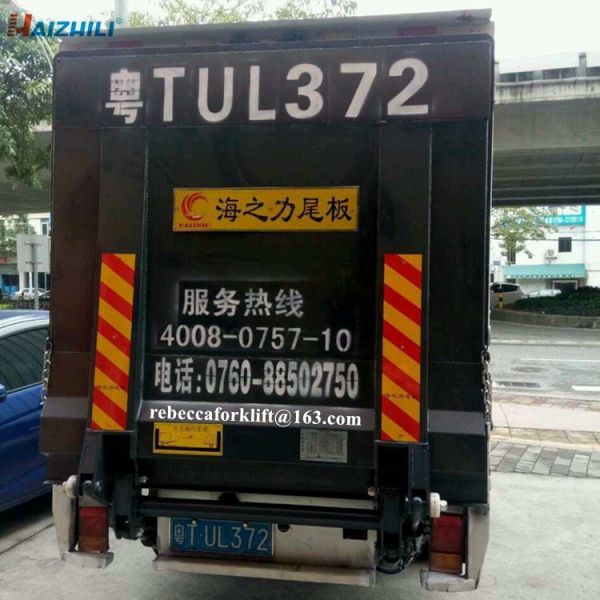 Easy Operated Tail Lift Truck 1500kg Hydraulic Type Low Consumption High Efficiency